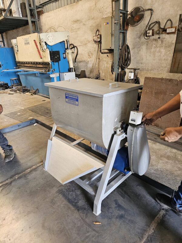 RIBBON BLENDER MACHINE - Image 2
